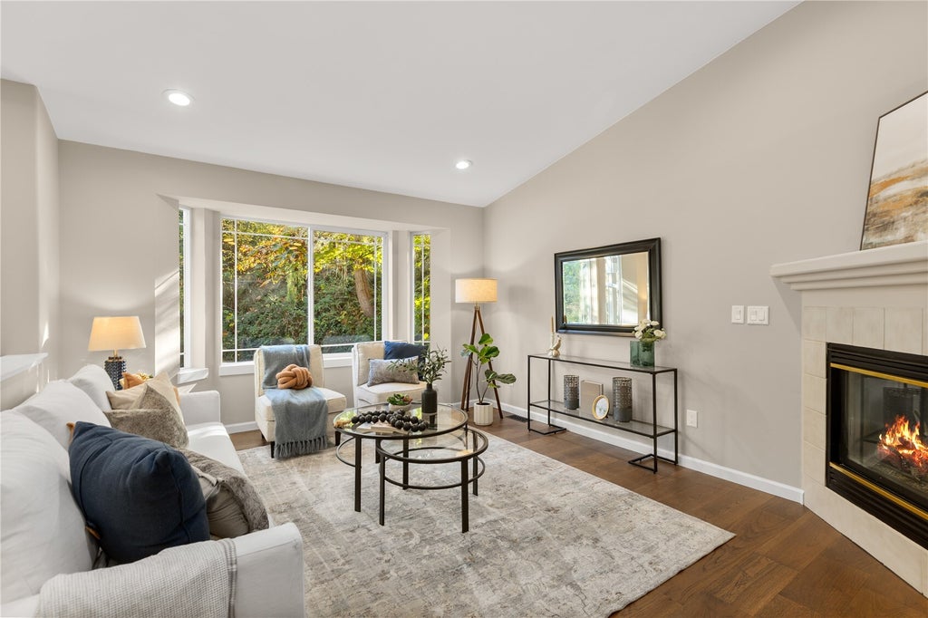 Photo of 1522 49th Place SW, Everett, WA 98203 (MLS # 2589092)