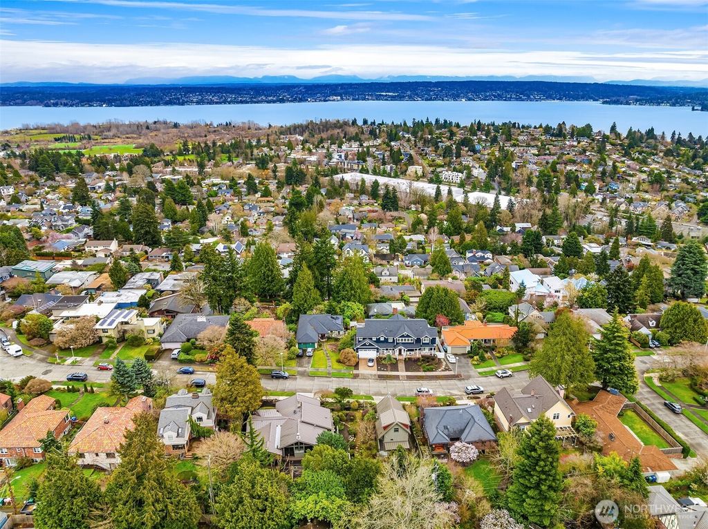 Photo of 6021 Princeton Avenue NE, Seattle, WA 98115 (MLS # 2334684)