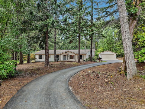 Photo of 3089 SE Sunny Acres Lane, Olalla, WA 98359 (MLS # 2593463)