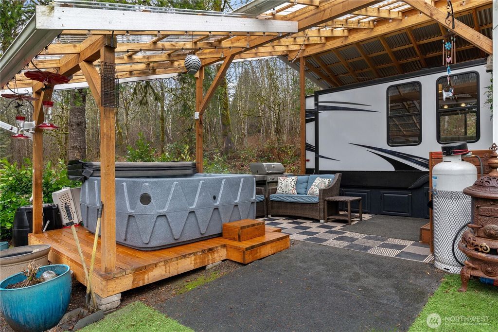 Photo of 13620 Kelly Road NE, Duvall, WA 98019 (MLS # 2505888)