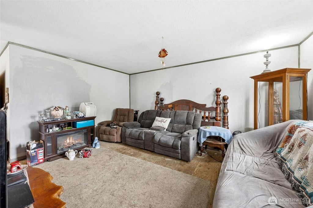 Photo of 451 E Birch Street, Shelton, WA 98584 (MLS # 2529379)