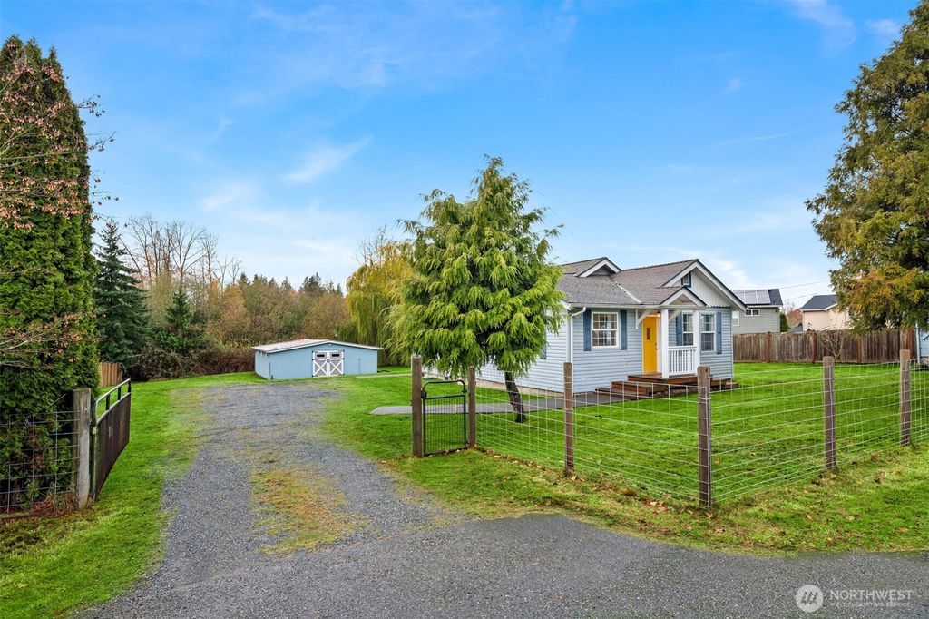 Photo of 1508 79th Avenue SE, Lake Stevens, WA 98258 (MLS # 2478612)