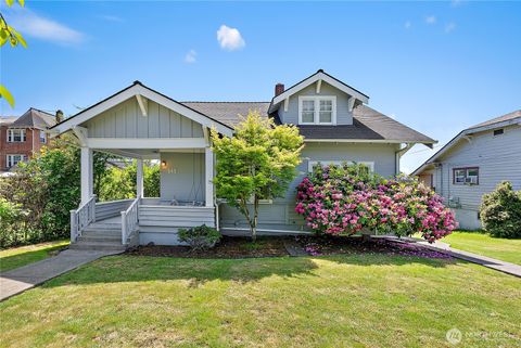 Photo of 245 SE Washington Avenue, Chehalis, WA 98532 (MLS # 2523105)