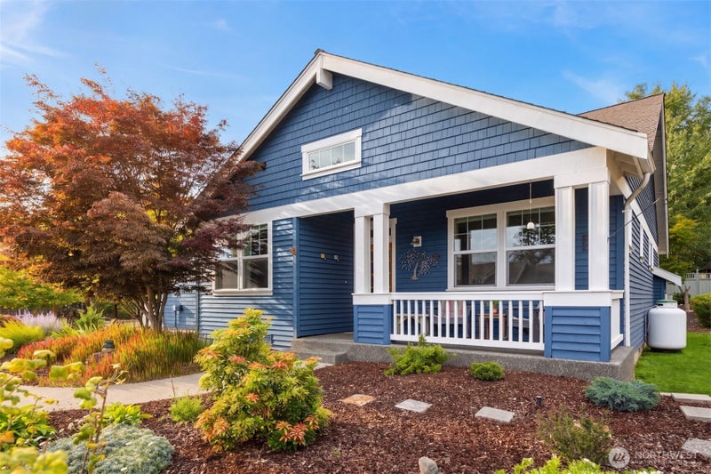 211 N Stromberg Avenue
