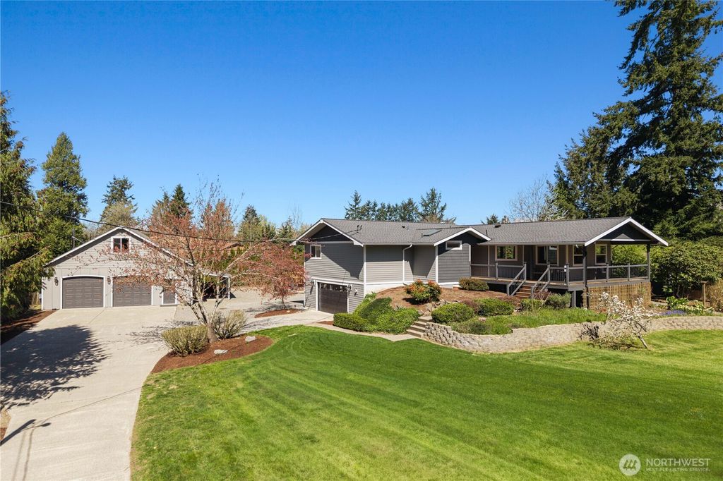 Photo of 18420 SE 224th Street, Kent, WA 98042 (MLS # 2504764)