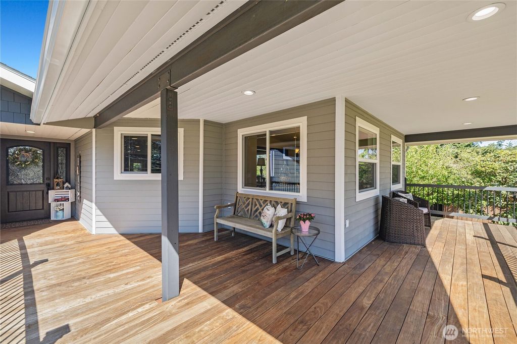 Photo of 18420 SE 224th Street, Kent, WA 98042 (MLS # 2504764)