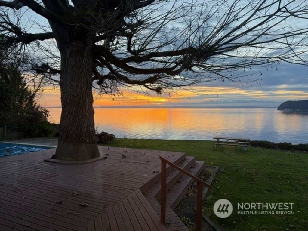 Photo of 10332 Marine View Drive, Mukilteo, WA 98275 (MLS # 2309865)