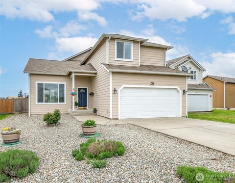 Photo of 16614 Greenleaf Avenue SE, Yelm, WA 98597 (MLS # 2517894)