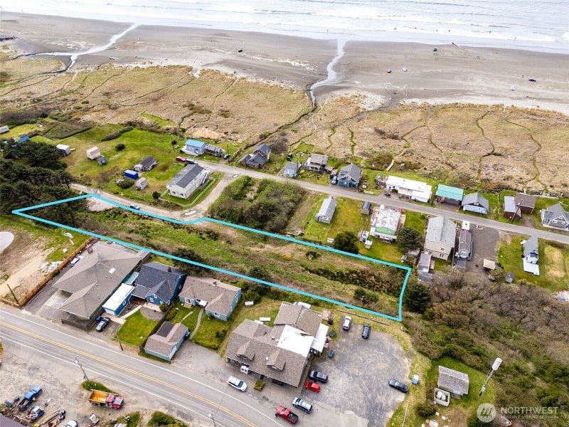4776 Beach Lane
