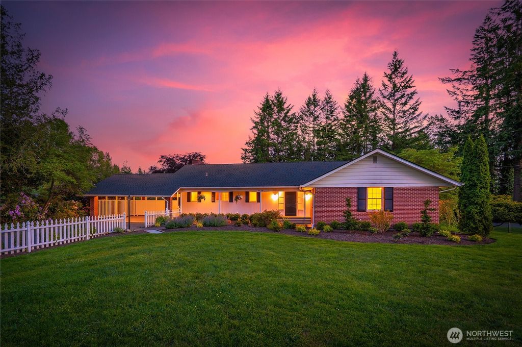 Photo of 12314 60TH STREET SE St, Snohomish, WA 98290 (MLS # 2383113)