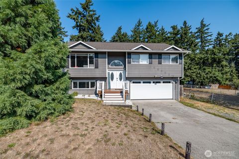 Photo of 1530 SW 16th Avenue, Oak Harbor, WA 98277 (MLS # 2439497) Photo of 1530 SW 16th Avenue, Oak Harbor, WA 98277 (MLS # 2439497)