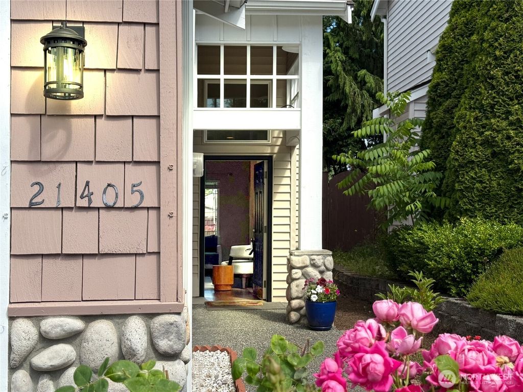 Photo of 21405 40th Avenue W, Mountlake Terrace, WA 98043 (MLS # 2403617)