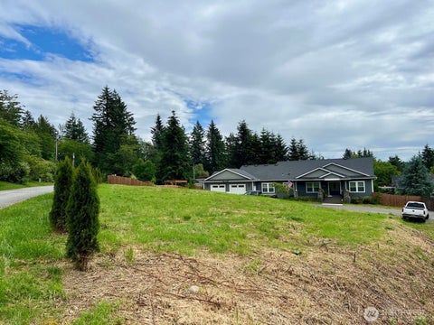 Photo of 257 xx Pacific Street, Black Diamond, WA 98010 (MLS # 2534143)