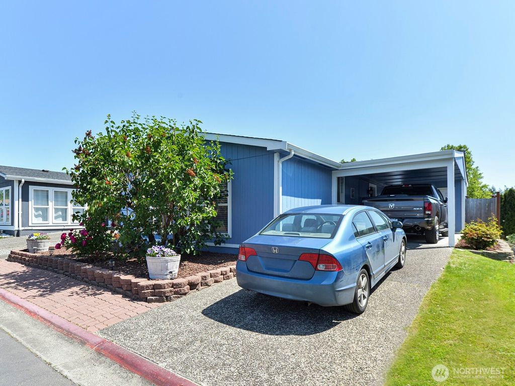 Photo of 27460 149th Place SE #85, Kent, WA 98042 (MLS # 2387328)