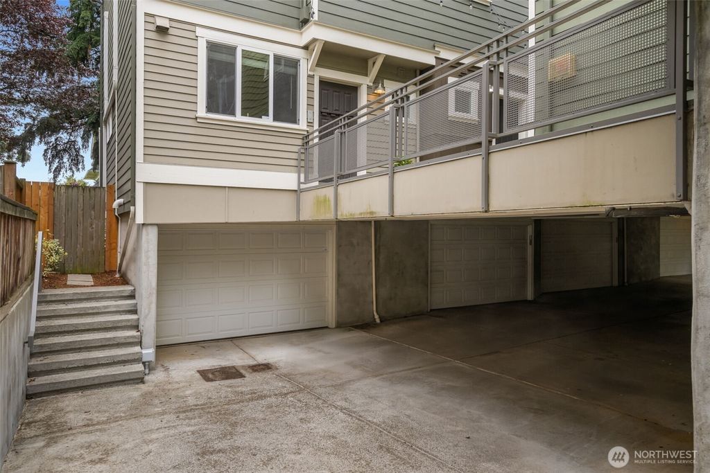 Photo of 1011 N 50th Street #D, Seattle, WA 98103 (MLS # 2373024)