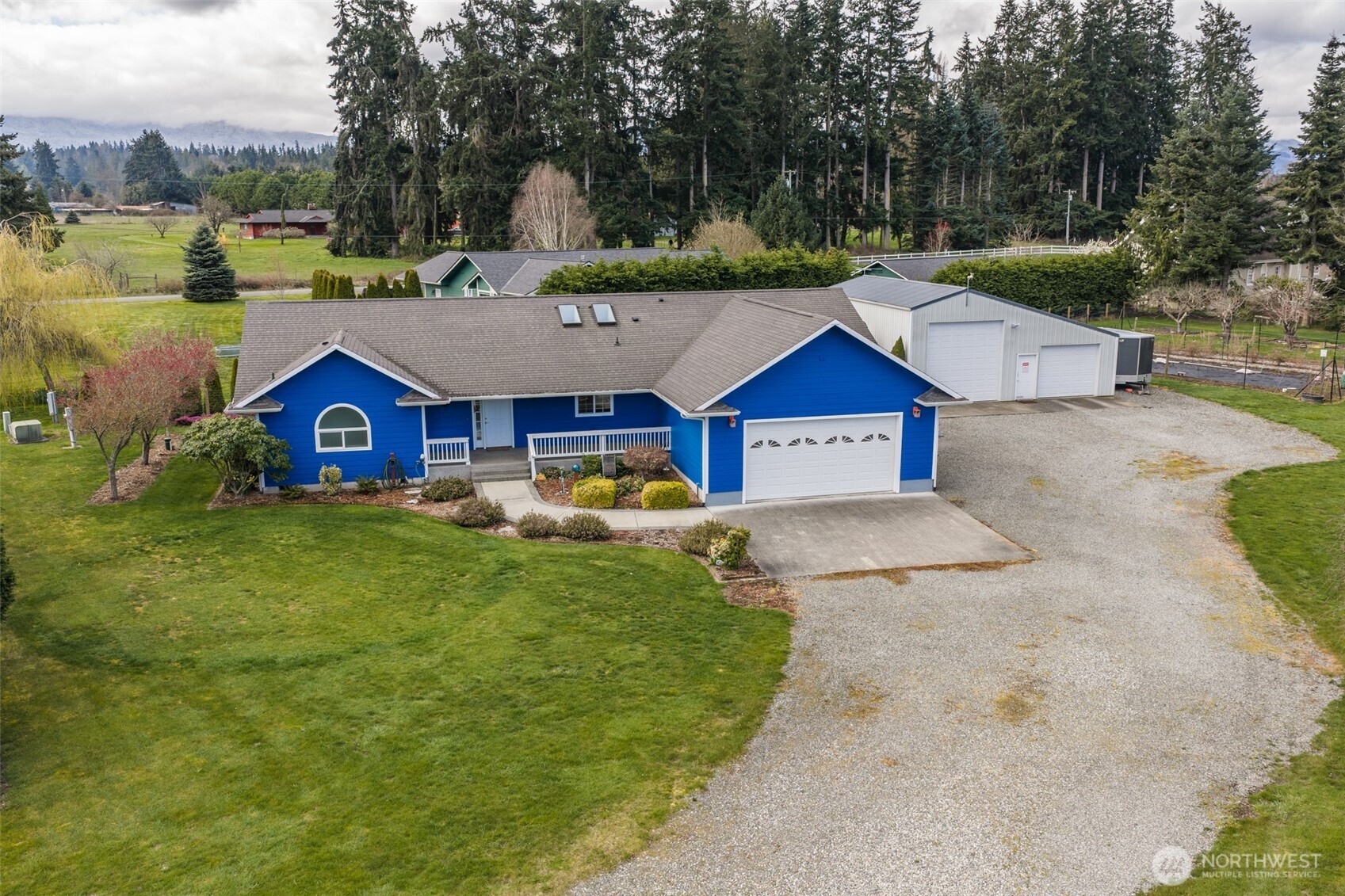 51 W Lancaster Lane
