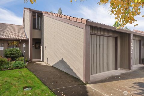 Photo of 13802 NW 10th Court #D, Vancouver, WA 98685 (MLS # 2358482) Photo of 13802 NW 10th Court #D, Vancouver, WA 98685 (MLS # 2358482)