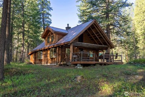 Photo of 583 B Twisp River Road, Twisp, WA 98856 (MLS # 2524640)