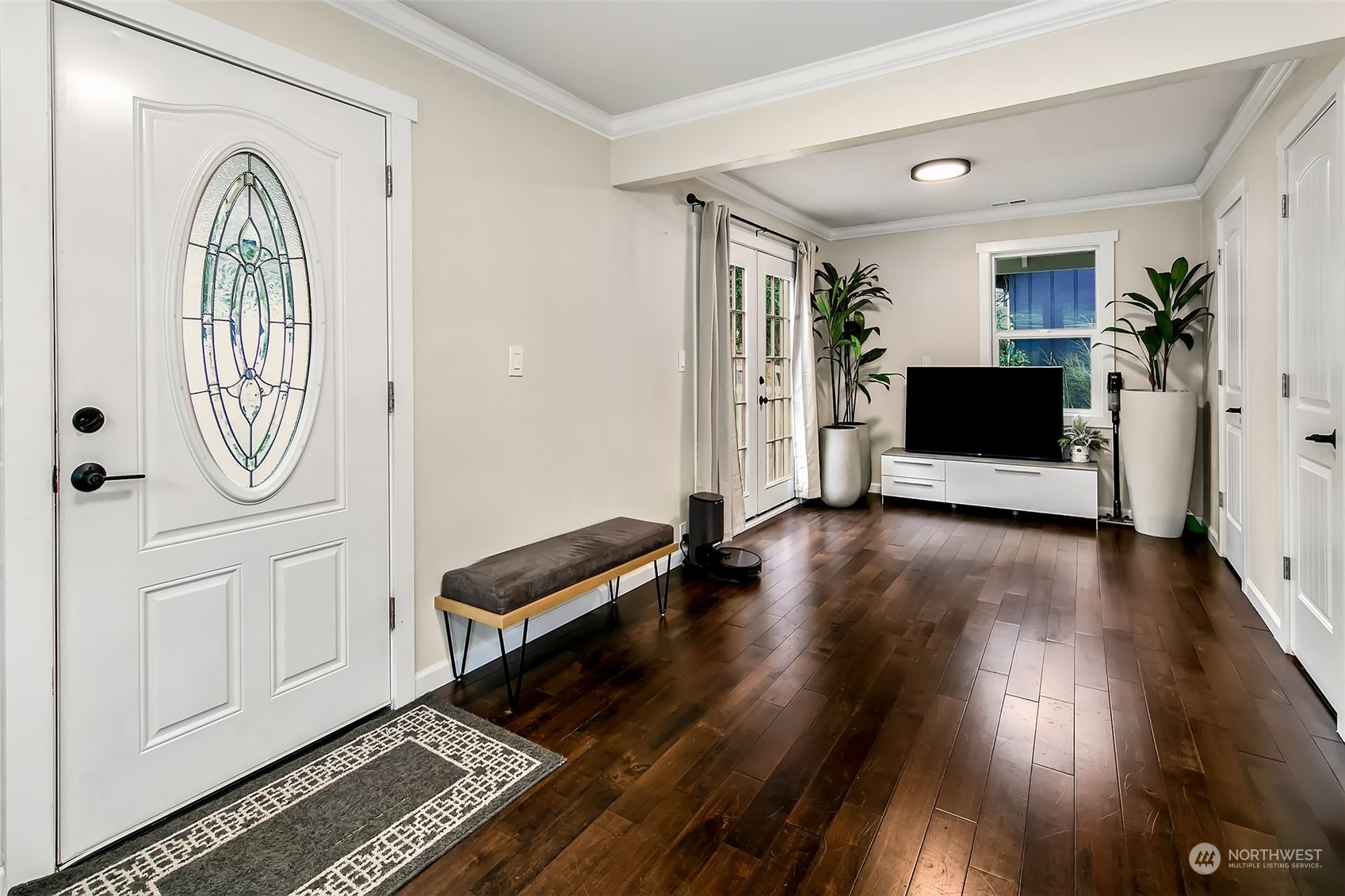 Seattle, Washington 98106, United States, 4 Bedrooms Bedrooms, ,3 BathroomsBathrooms,Residential,Pending,21779