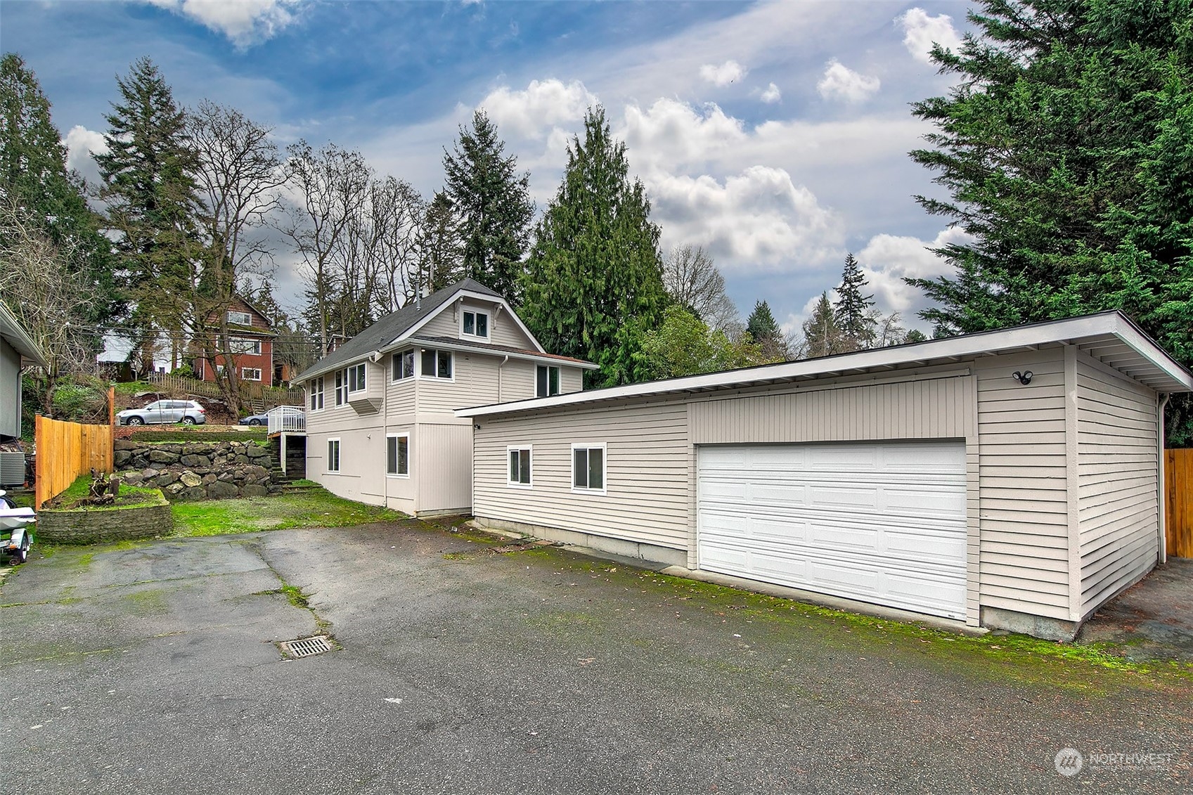 Seattle, Washington 98106, United States, 4 Bedrooms Bedrooms, ,3 BathroomsBathrooms,Residential,Pending,21779 Seattle, Washington 98106, United States, 4 Bedrooms Bedrooms, ,3 BathroomsBathrooms,Residential,Pending,21779