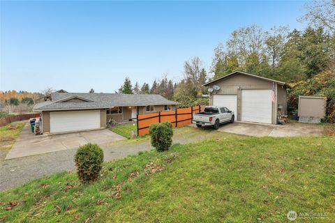Photo of 46914 286th Avenue SE, Enumclaw, WA 98022 (MLS # 2454620)