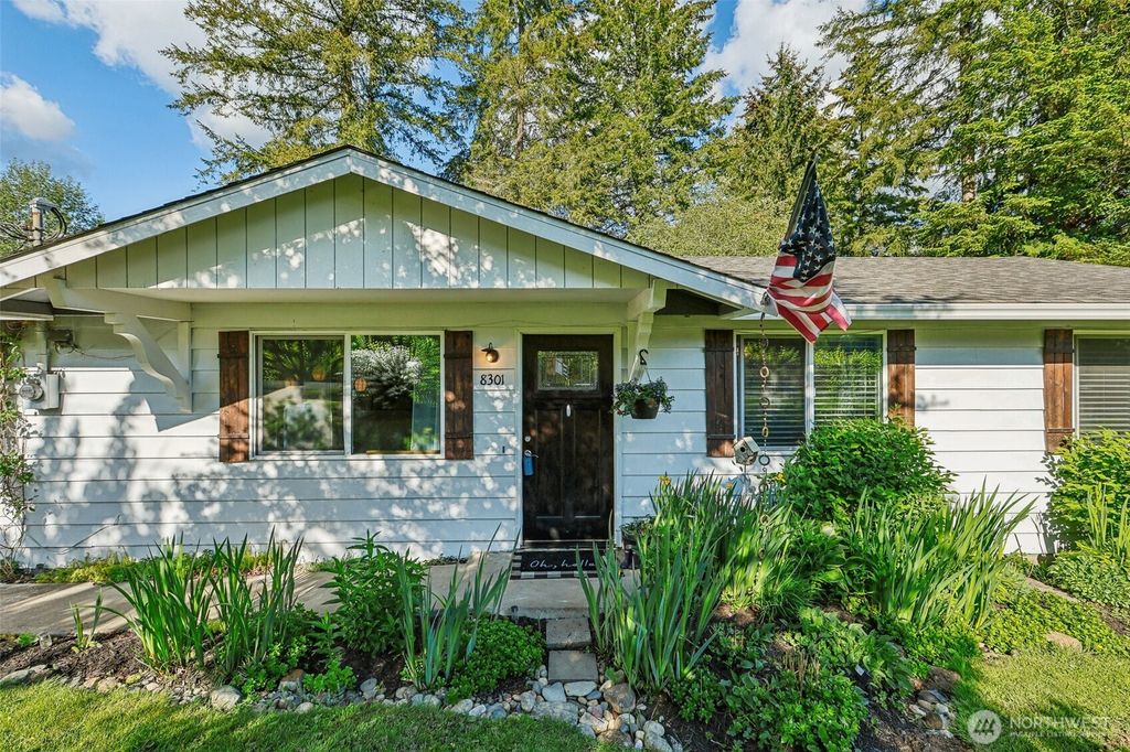 Photo of 8301 Fir Tree Lane, Lake Stevens, WA 98258 (MLS # 2374562)