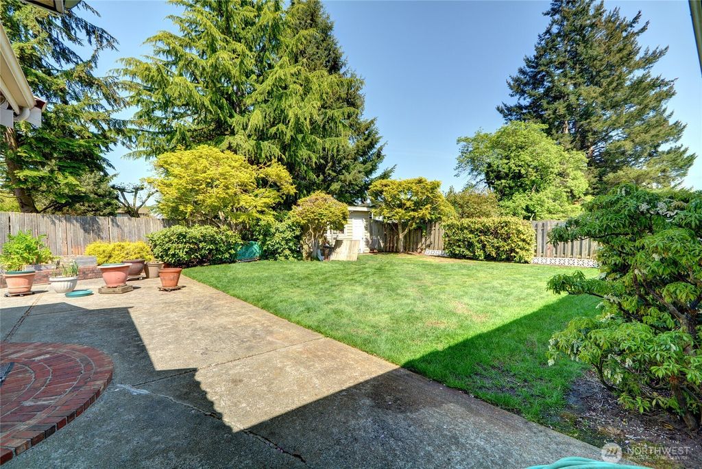 Photo of 1905 Grove Street, Marysville, WA 98270 (MLS # 2361042)
