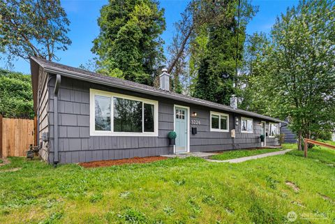 Photo of 3226 Halverson Avenue, Bremerton, WA 98310 (MLS # 2520935)