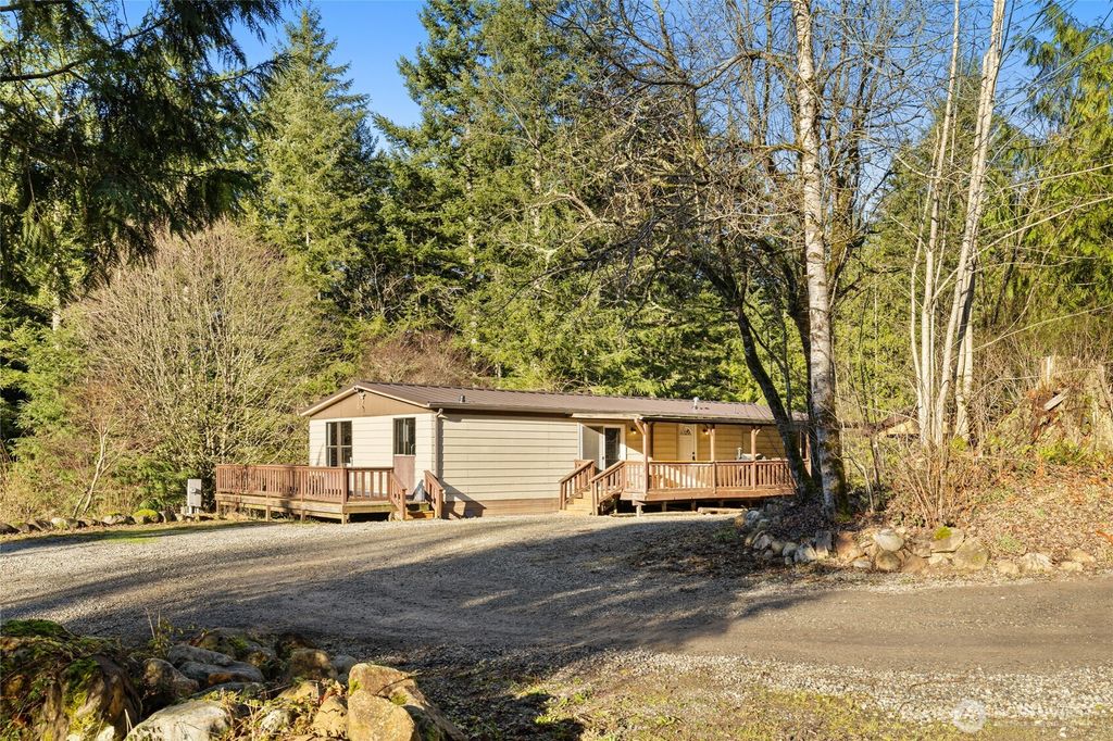 Photo of 37639 324th Place SE, Enumclaw, WA 98022 (MLS # 2469218)