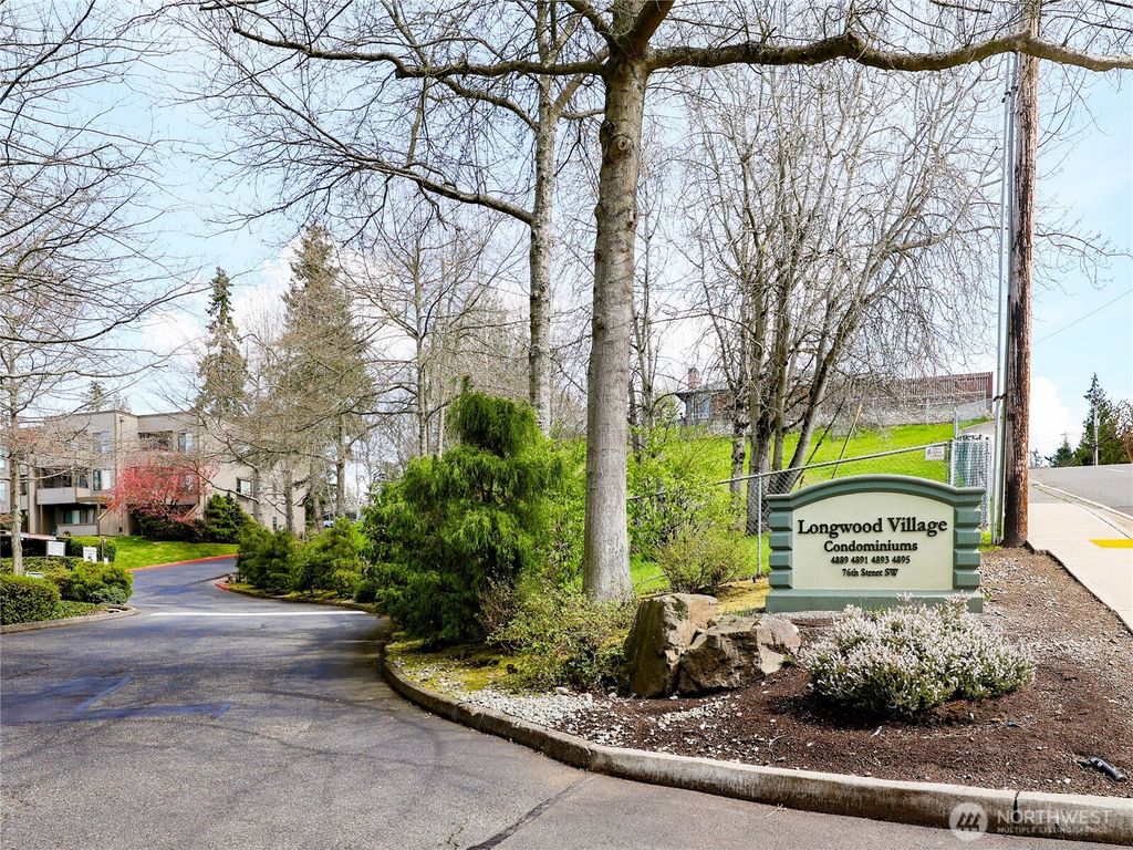 Photo of 4893 76th Street SW #E1001, Mukilteo, WA 98275 (MLS # 2358641)