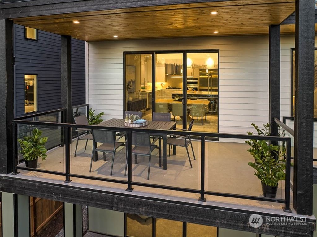 Photo of 11065 SE 60th Lane, Bellevue, WA 98006 (MLS # 2006741)