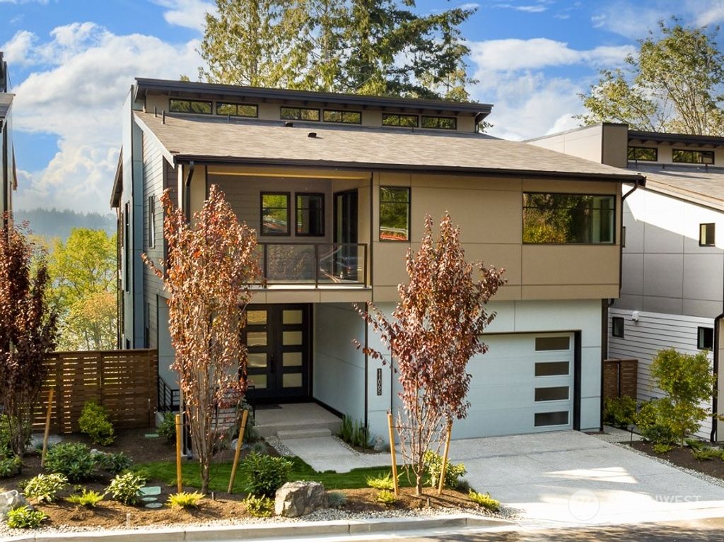 Photo of 11065 SE 60th Lane, Bellevue, WA 98006 (MLS # 2006741)