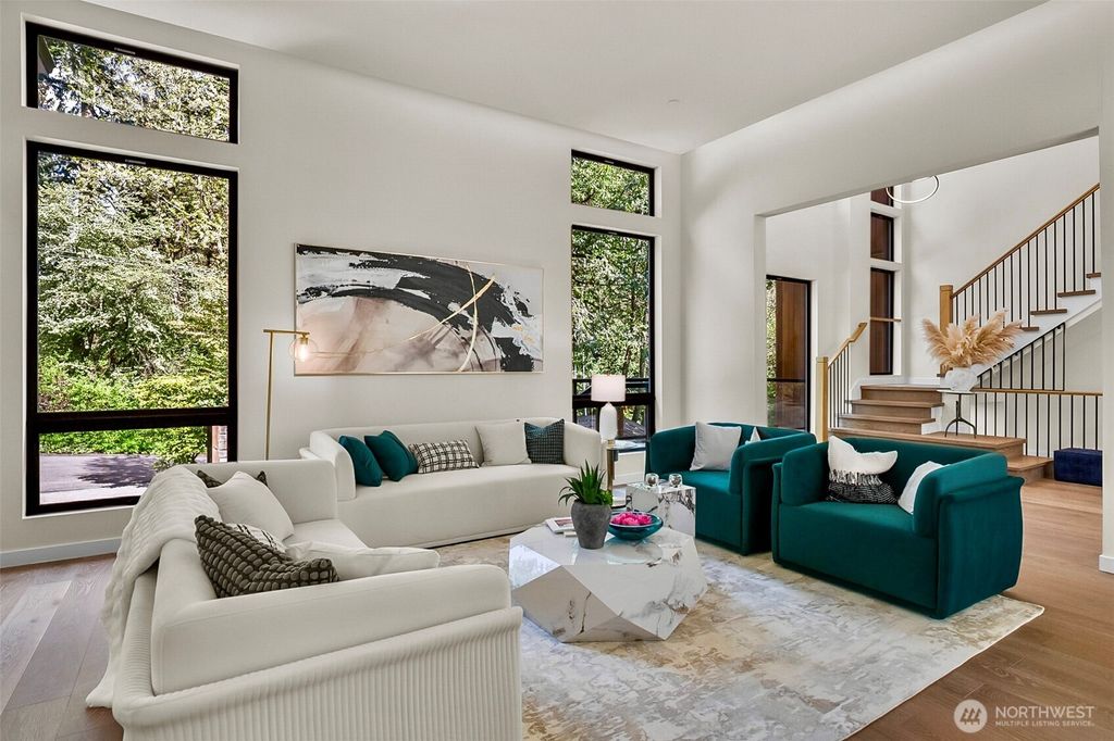 Photo of 10823 SE 12th Street, Bellevue, WA 98004 (MLS # 2493248)