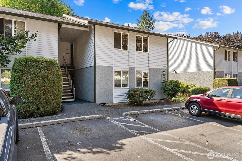 Photo of 1840 Central Place S #B10, Kent, WA 98030 (MLS # 2436302)