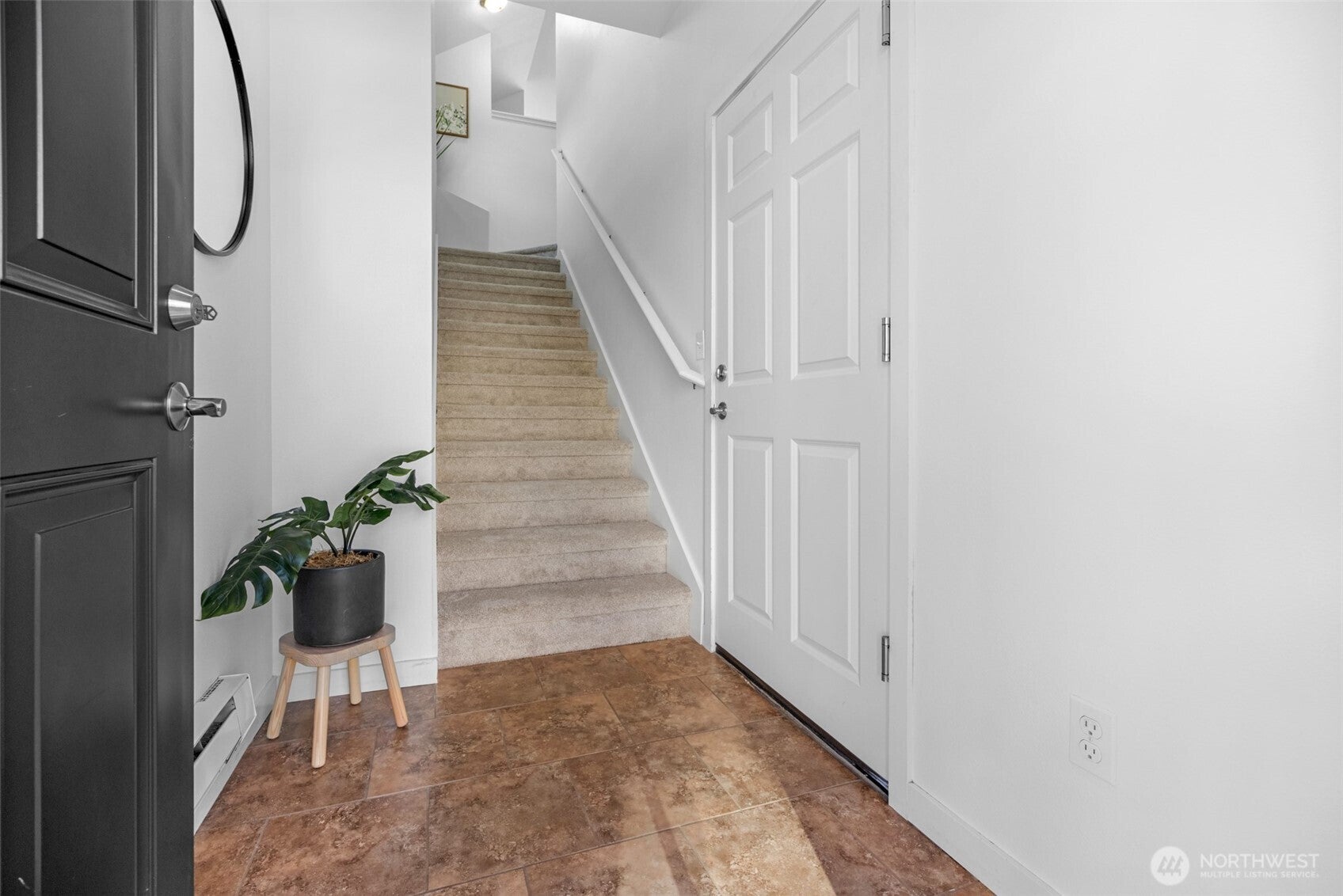 1900 Weaver Road F202