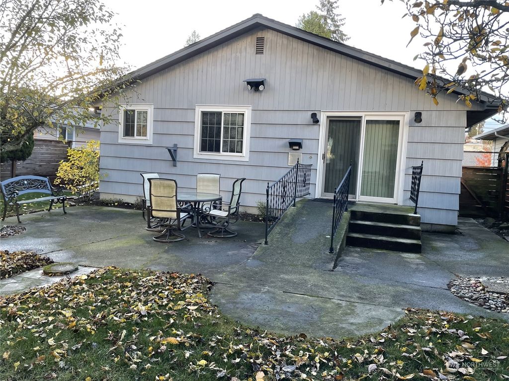 Photo of 7538 28th Avenue SW, Seattle, WA 98126 (MLS # 2311642)