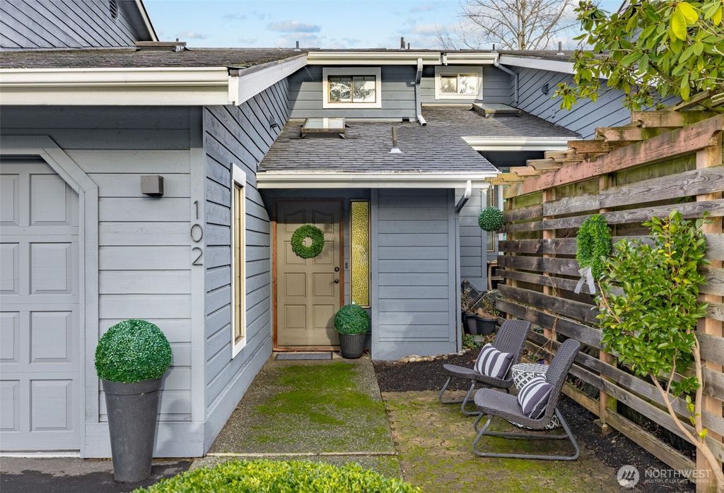 Photo of 610 E Lake Stevens Road #102, Lake Stevens, WA 98258 (MLS # 2457679)