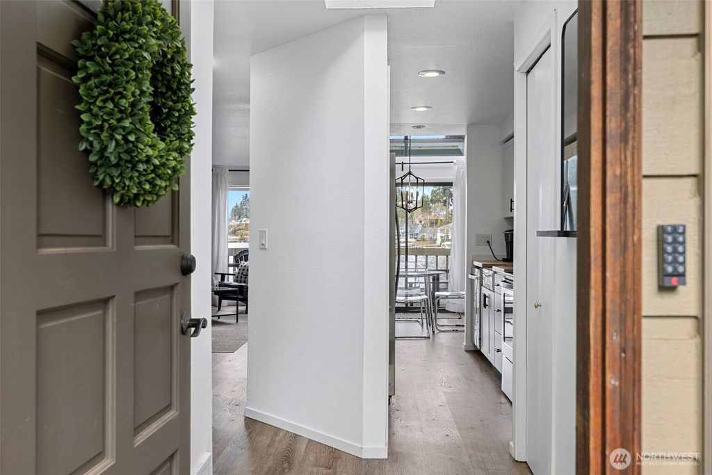 Photo of 610 E Lake Stevens Road, Lake Stevens, WA 98258 (MLS # 2457679)