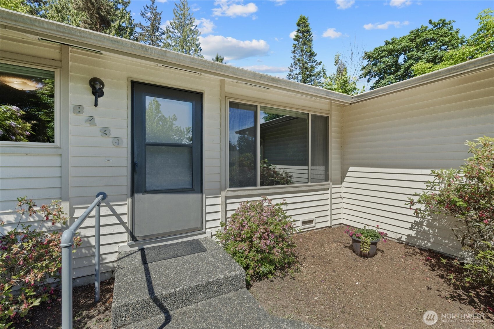 8430 NE 147th Place