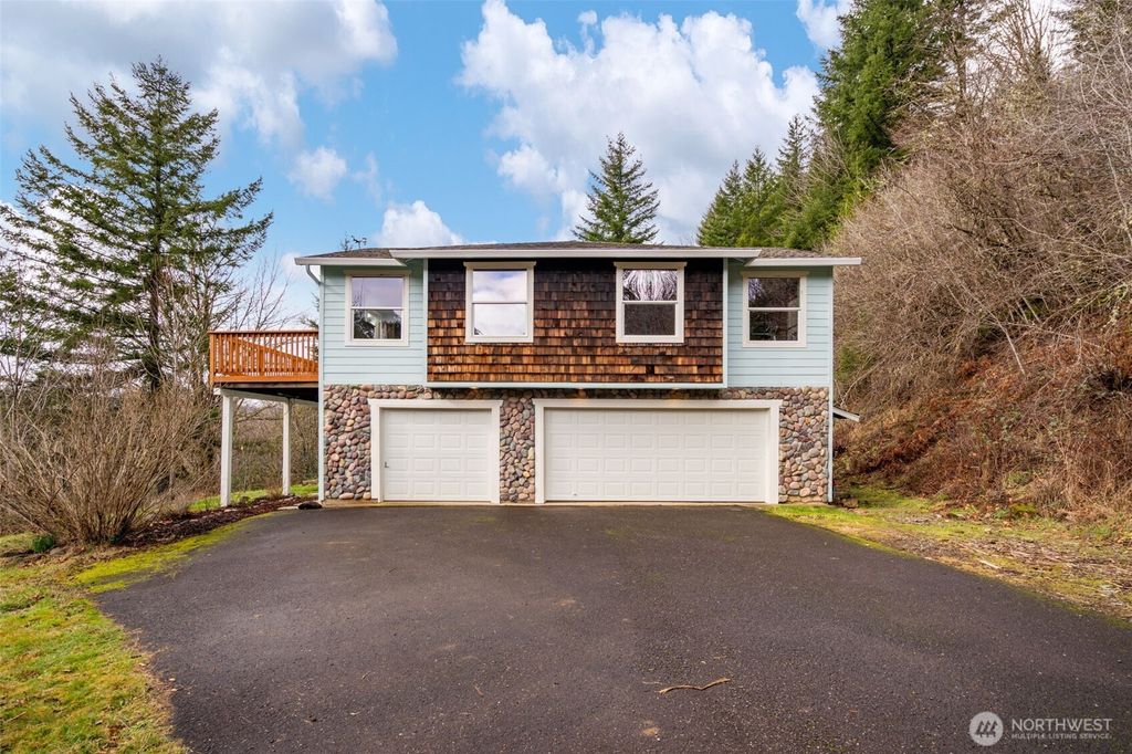 Photo of 38220 NE Sunset Falls Road, Yacolt, WA 98675 (MLS # 2485784)