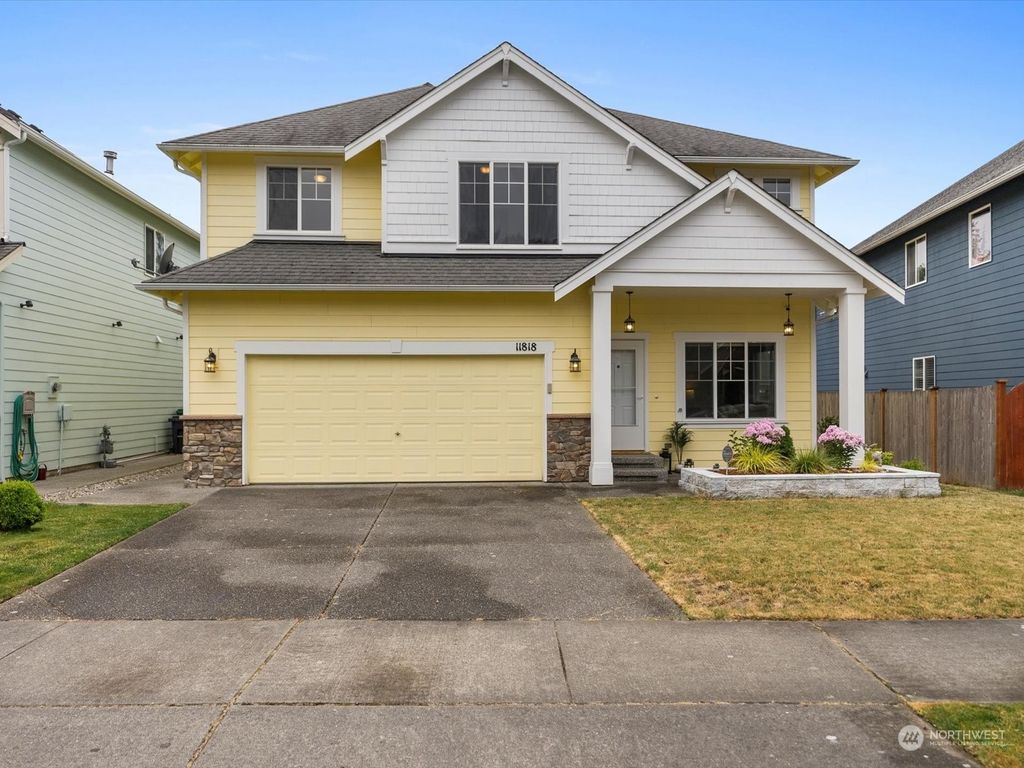 Photo of 11818 58th Avenue NE, Marysville, WA 98271 (MLS # 2135814)
