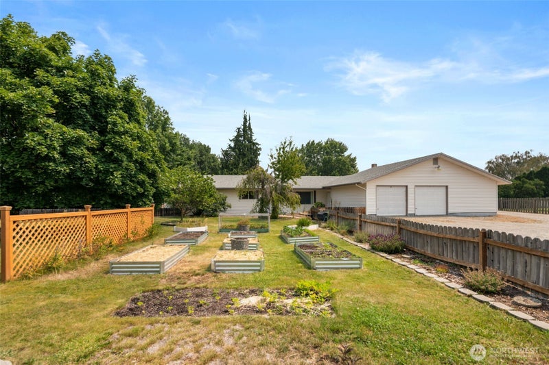 1809 Sorensen Ave
