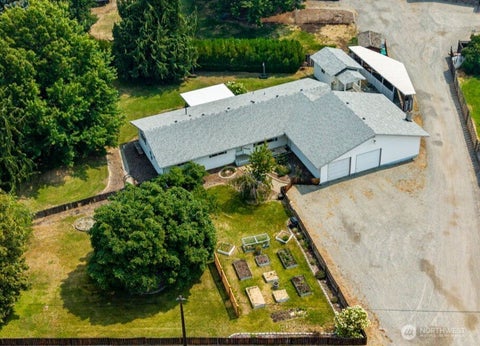 Photo of 1809 Sorensen Ave AVE, Wenatchee, WA 98801 (MLS # 2559447)