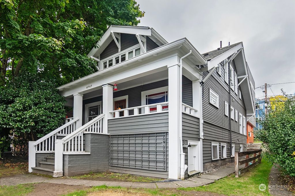 Photo of 4747 19th Avenue NE, Seattle, WA 98105 (MLS # 2173713)