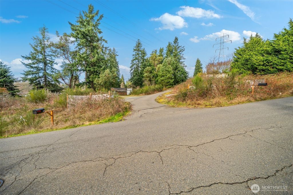 Photo of 18800 10th Avenue NE, Shoreline, WA 98155 (MLS # 2485385)