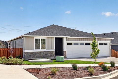 Photo of 2704 Bowthorpe Street SE, Lacey, WA 98513 (MLS # 2477728)