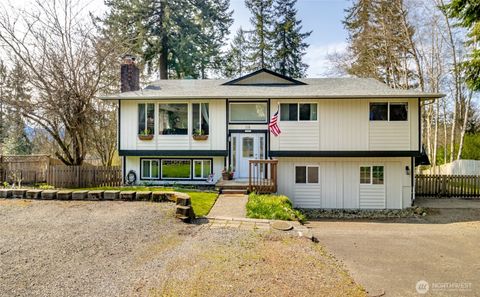 Photo of 116 Hillcrest Drive, Elma, WA 98541 (MLS # 2461118)