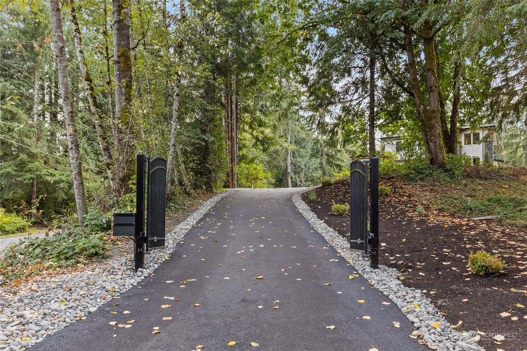Photo of 19101 48th Street NE, Snohomish, WA 98290 (MLS # 2156121)