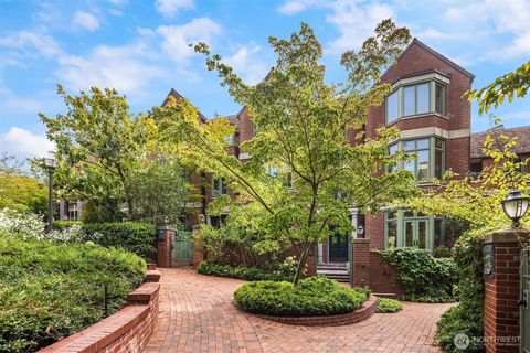 Photo of 905 Harvard Avenue E, Seattle, WA 98102 (MLS # 2439320)