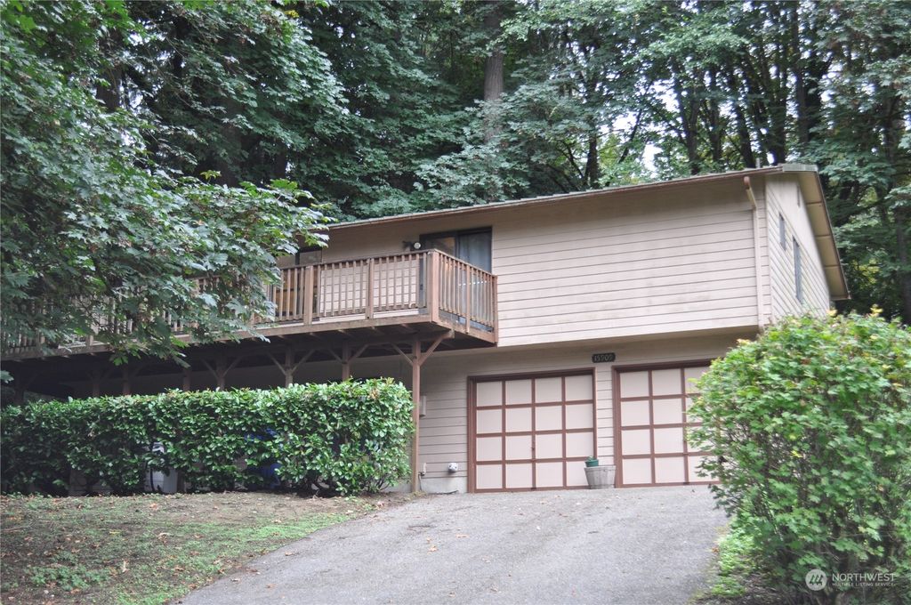 Photo of 15909 175th Avenue NE, Woodinville, WA 98072 (MLS # 2292798)
